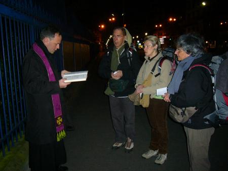 La bénédiction à la tour Saint Jacques à Paris